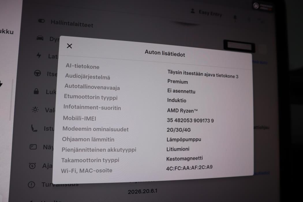 TESLA Model Y 2024