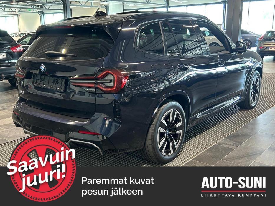 BMW iX3 2023