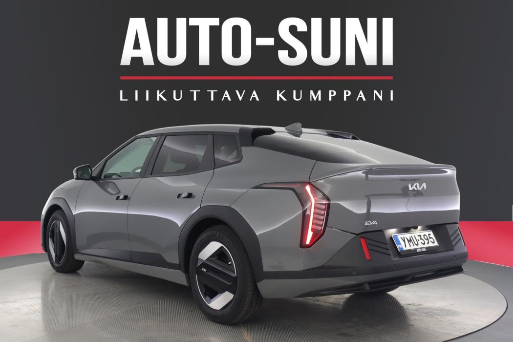 KIA EV4 2026