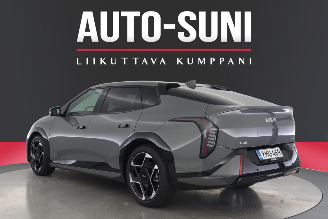 KIA EV4 2026