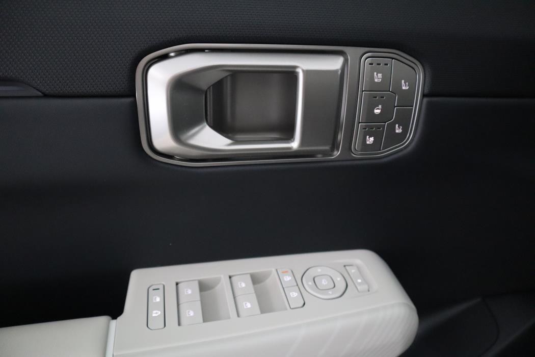 KIA EV4 2026