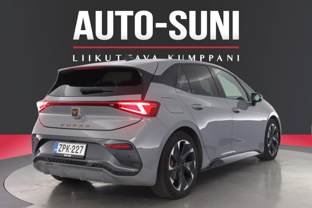 CUPRA Born 2023