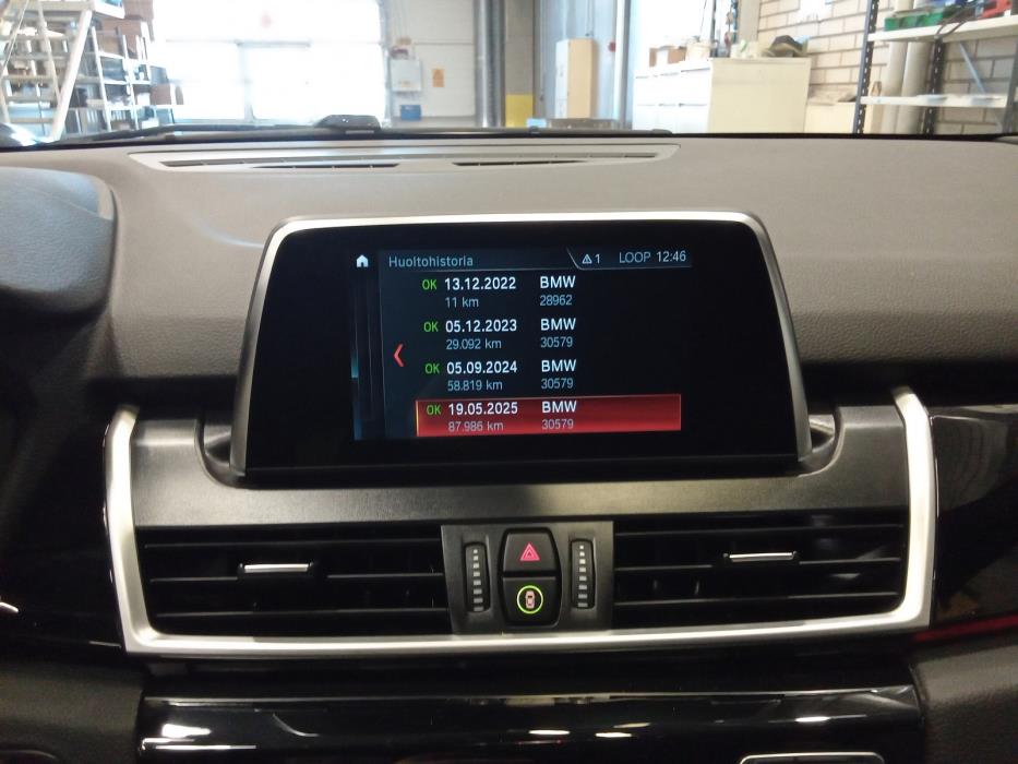 BMW 218 2023