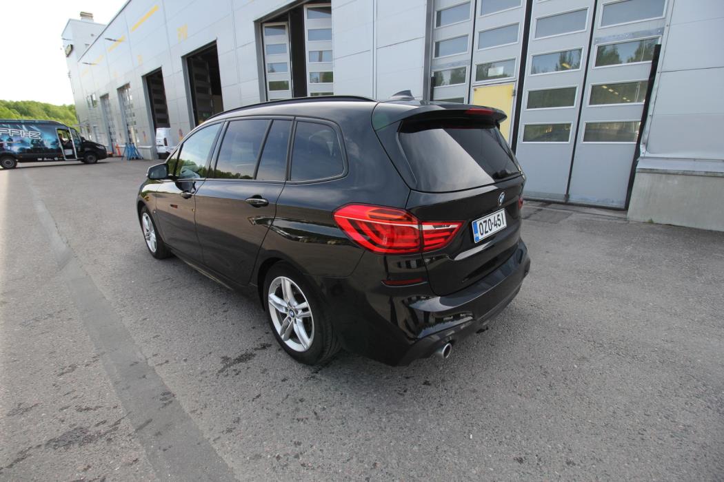 BMW 218 2023