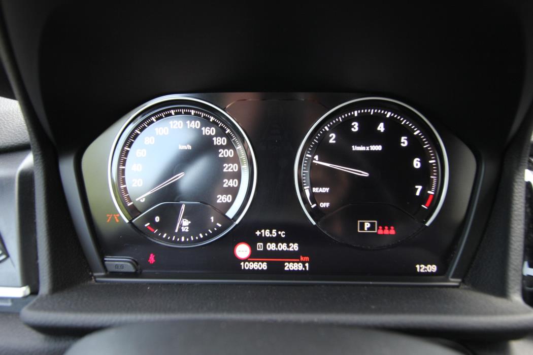 BMW 218 2023