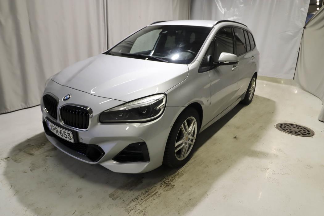 BMW 218 2022