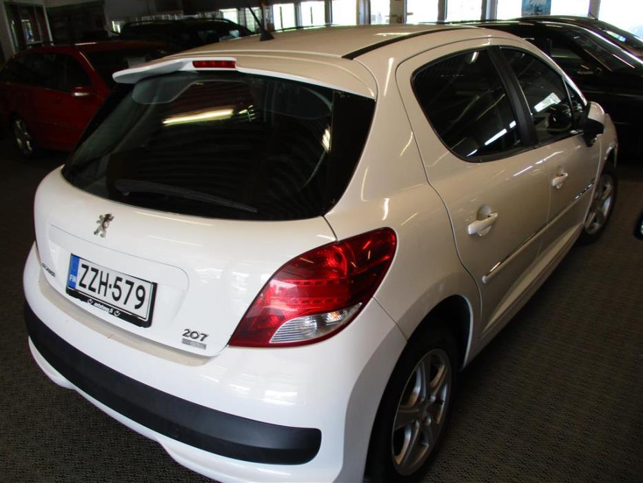 Peugeot 207 2012