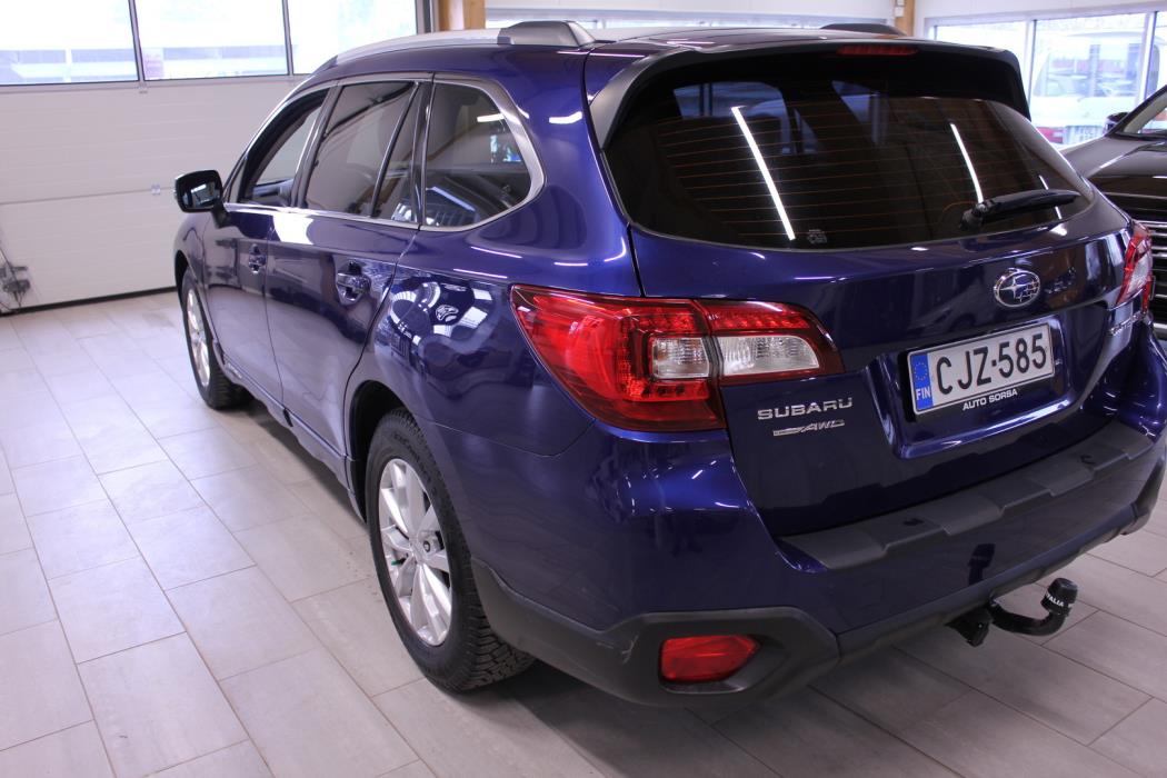 SUBARU Outback 2015