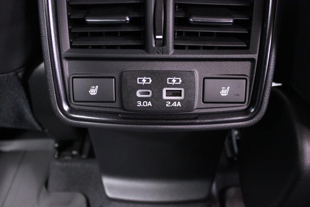 SUBARU Forester 2025