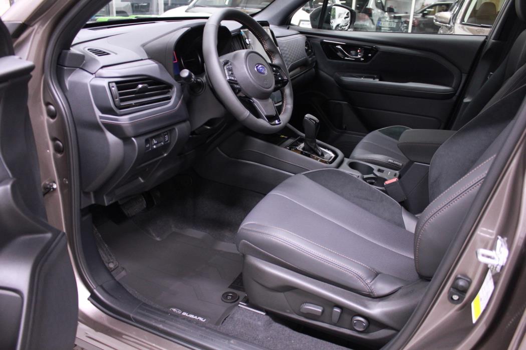 SUBARU Forester 2025