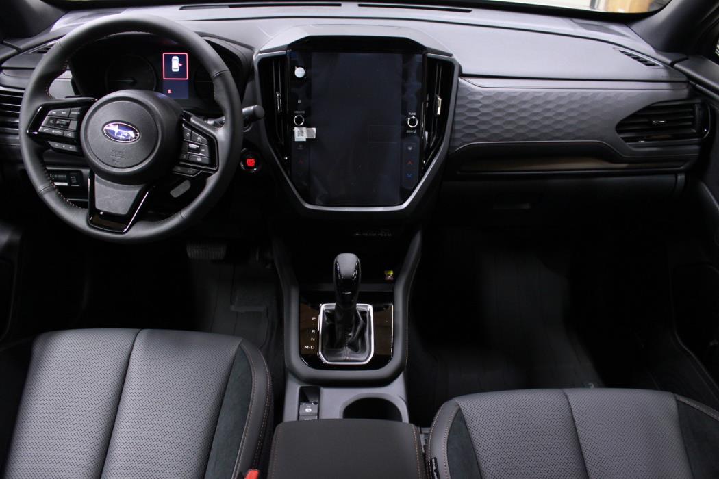 SUBARU Forester 2025