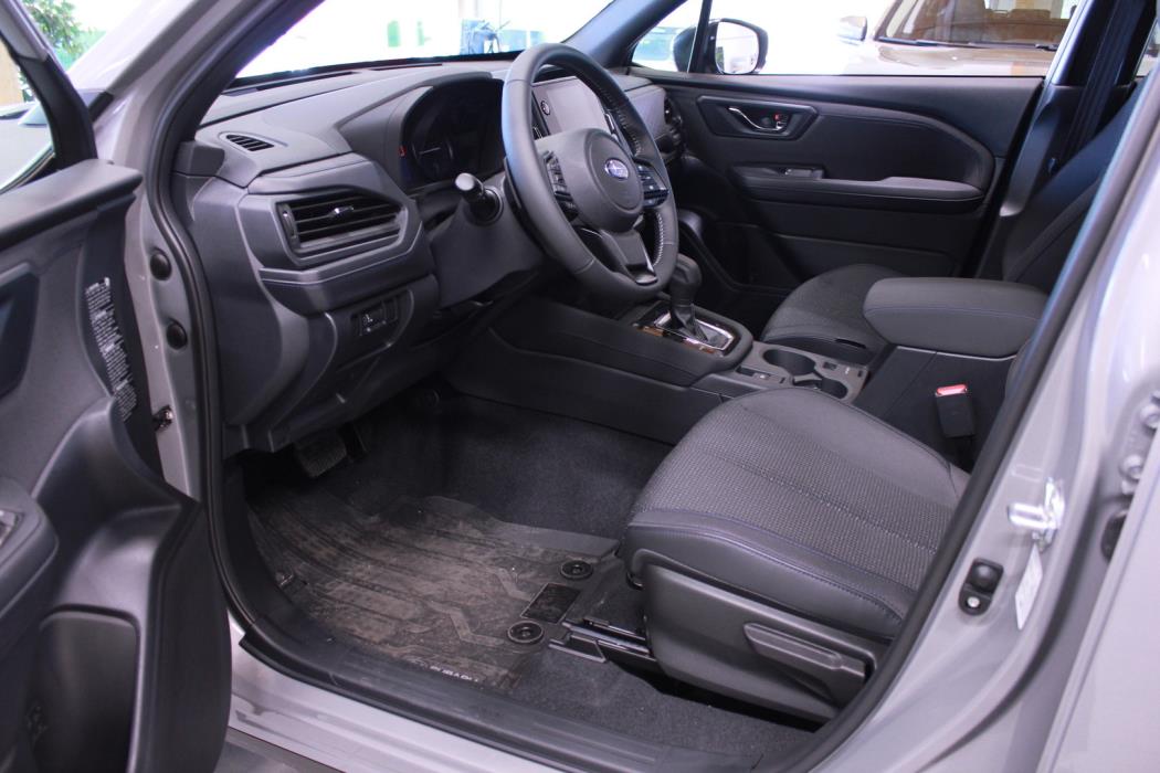 SUBARU FORESTER 2025