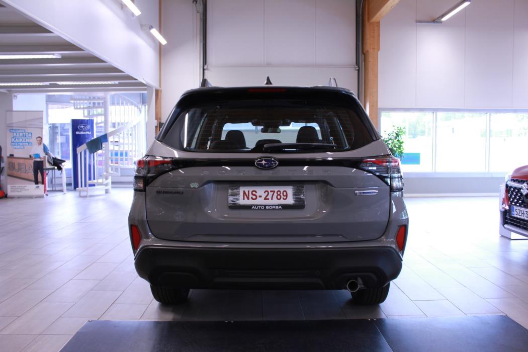 SUBARU FORESTER 2025
