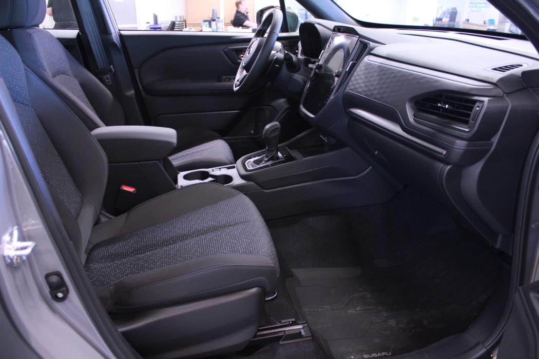 SUBARU FORESTER 2025