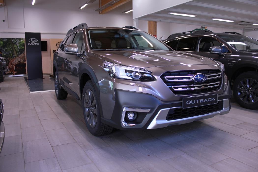 SUBARU Outback 2025