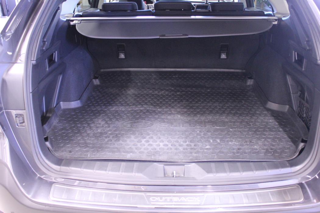 SUBARU Outback 2022