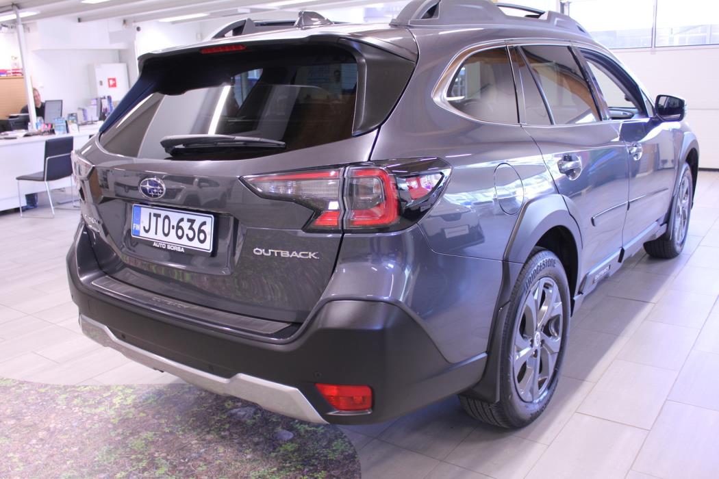 SUBARU Outback 2022