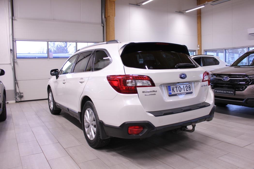 SUBARU Outback 2018