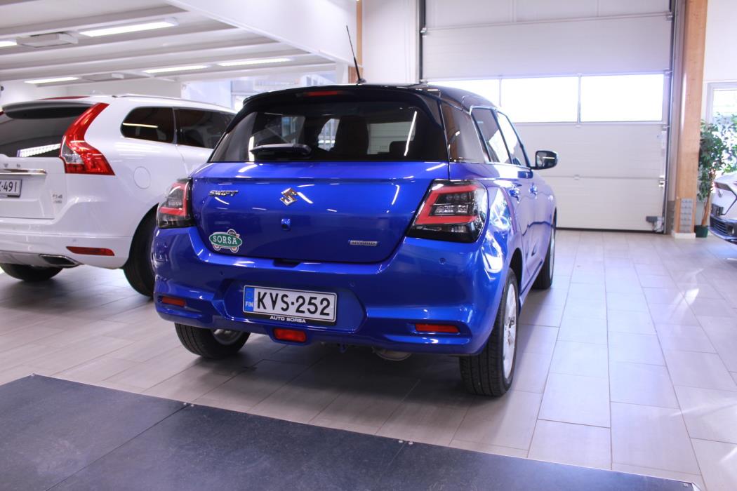 SUZUKI Swift 2024