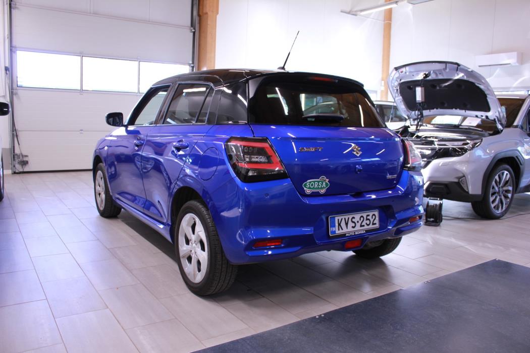 SUZUKI Swift 2024