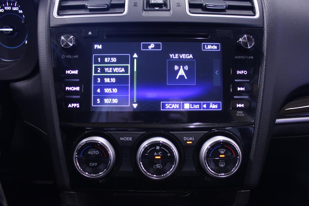 SUBARU Forester 2017