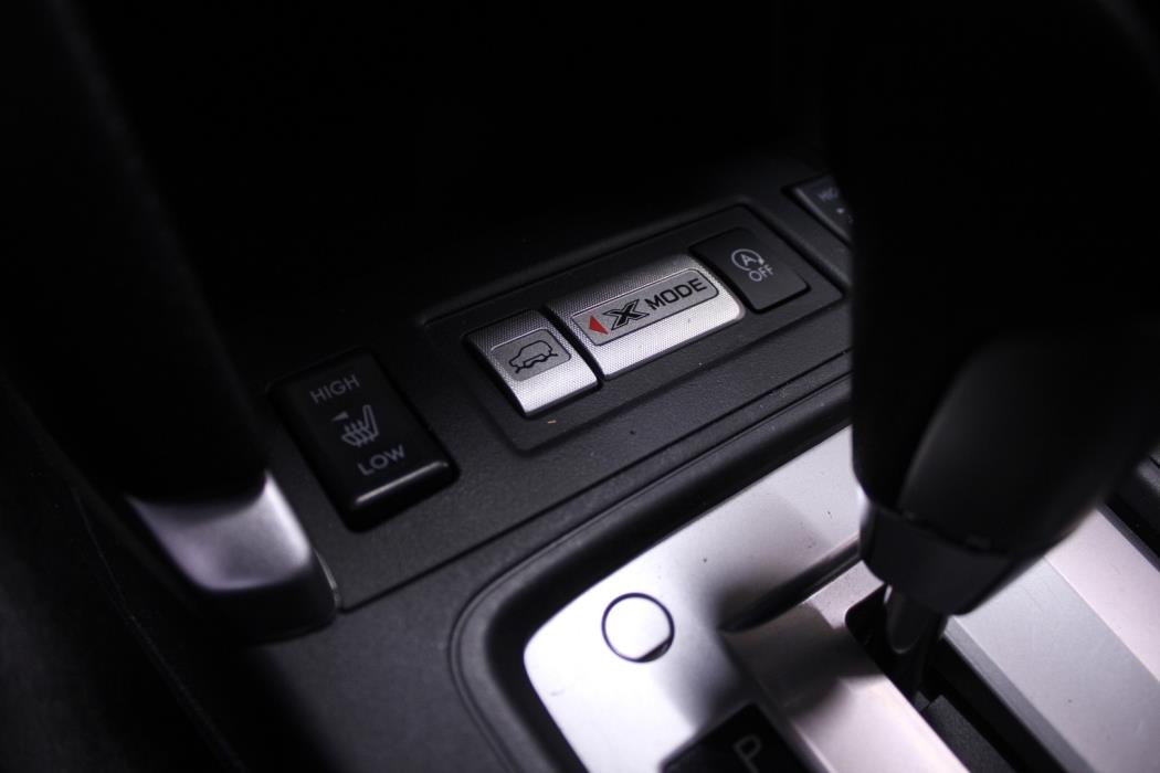 SUBARU Forester 2017