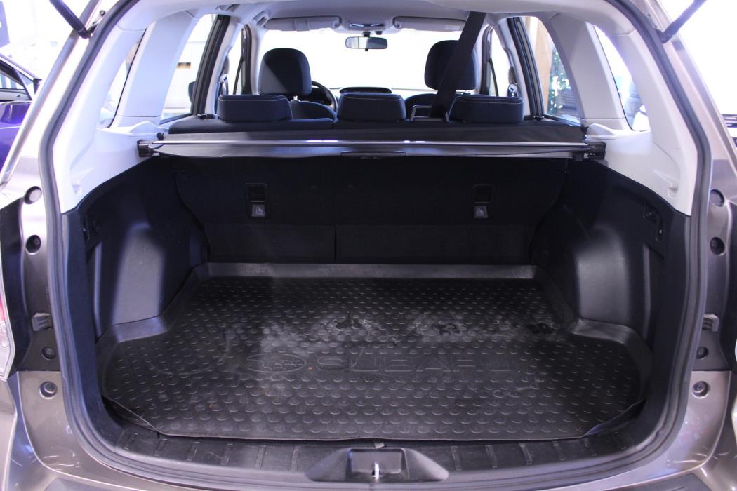 SUBARU Forester 2017