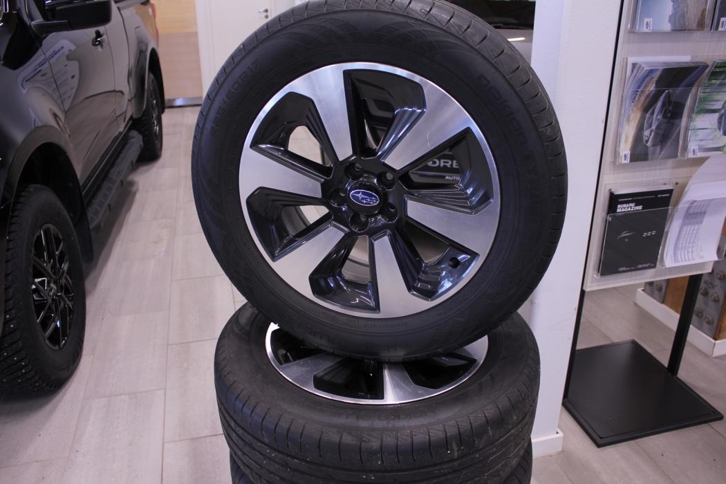 SUBARU Forester 2017