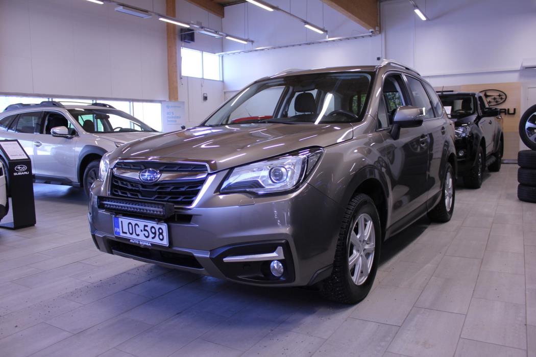 SUBARU Forester 2017