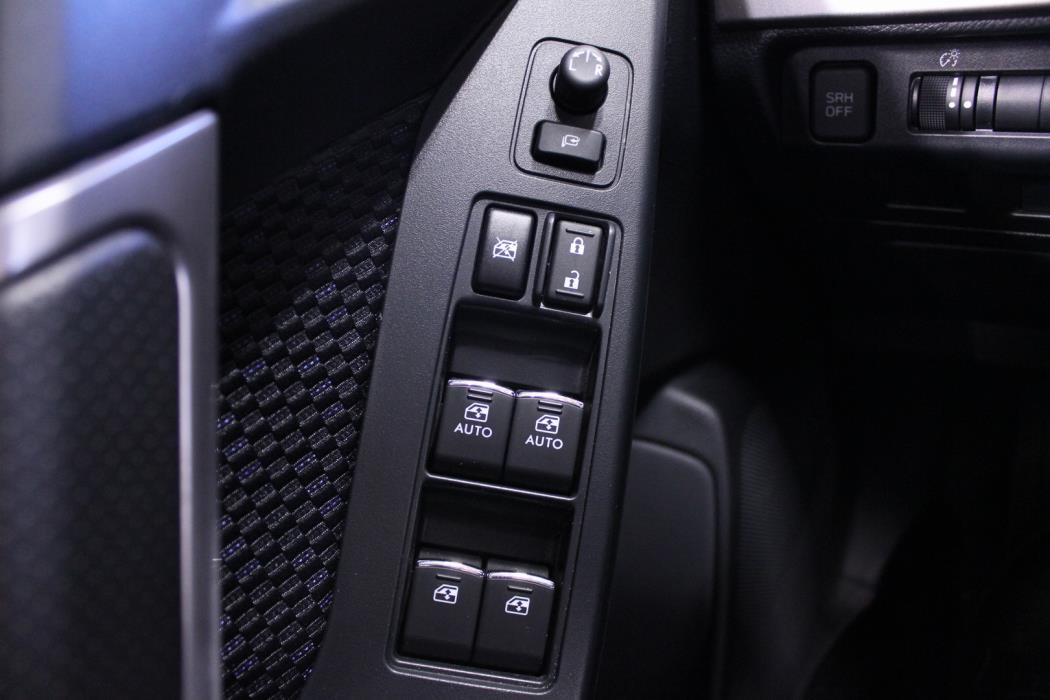 SUBARU Forester 2017