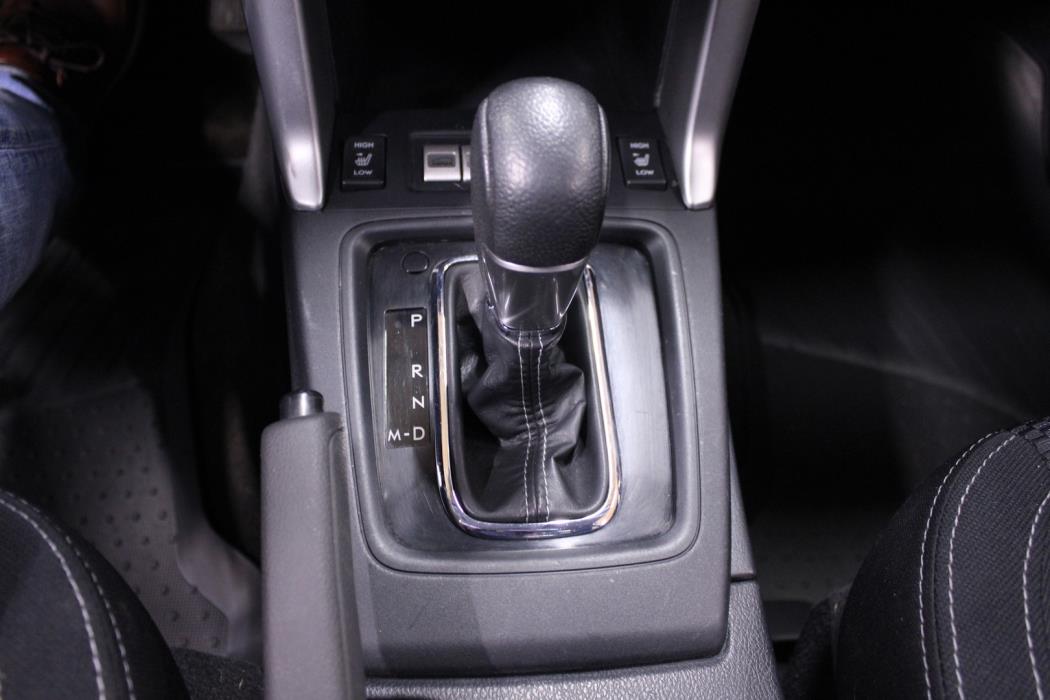 SUBARU Forester 2015