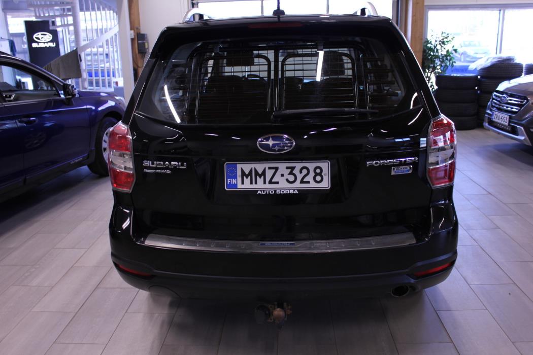 SUBARU Forester 2015