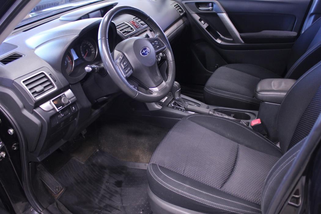 SUBARU Forester 2015