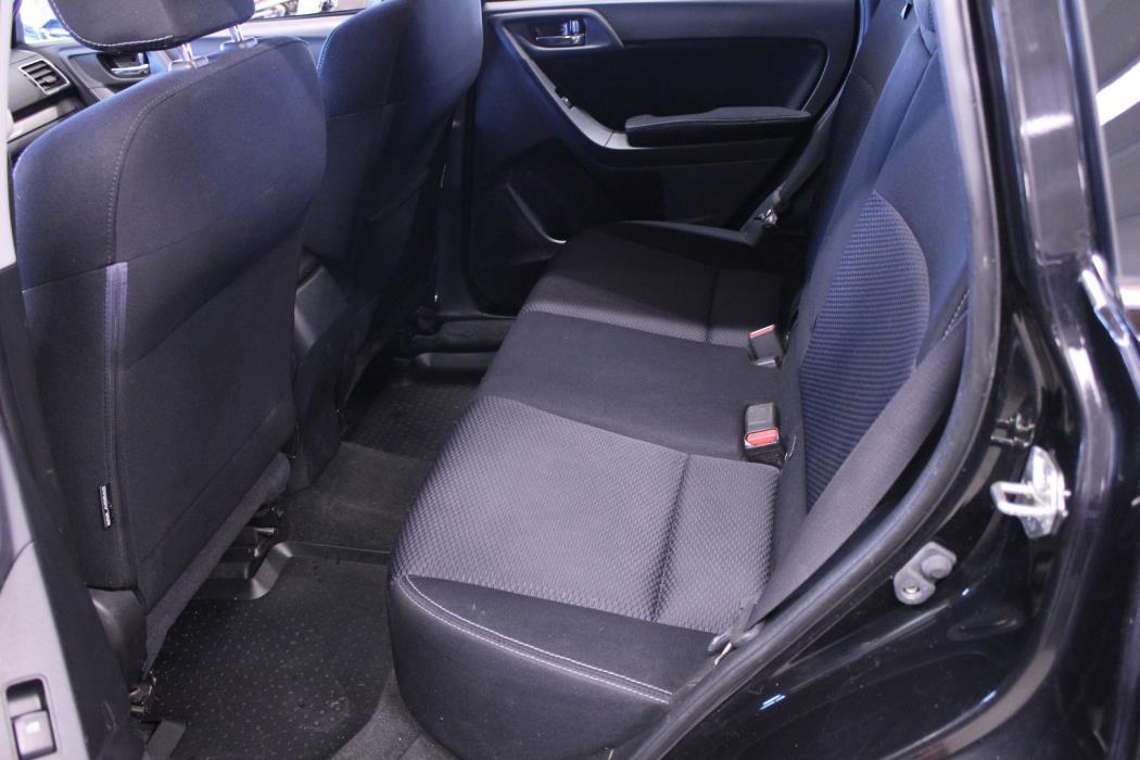 SUBARU Forester 2015