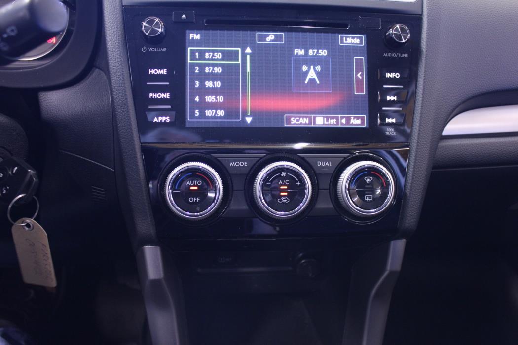 SUBARU Forester 2015