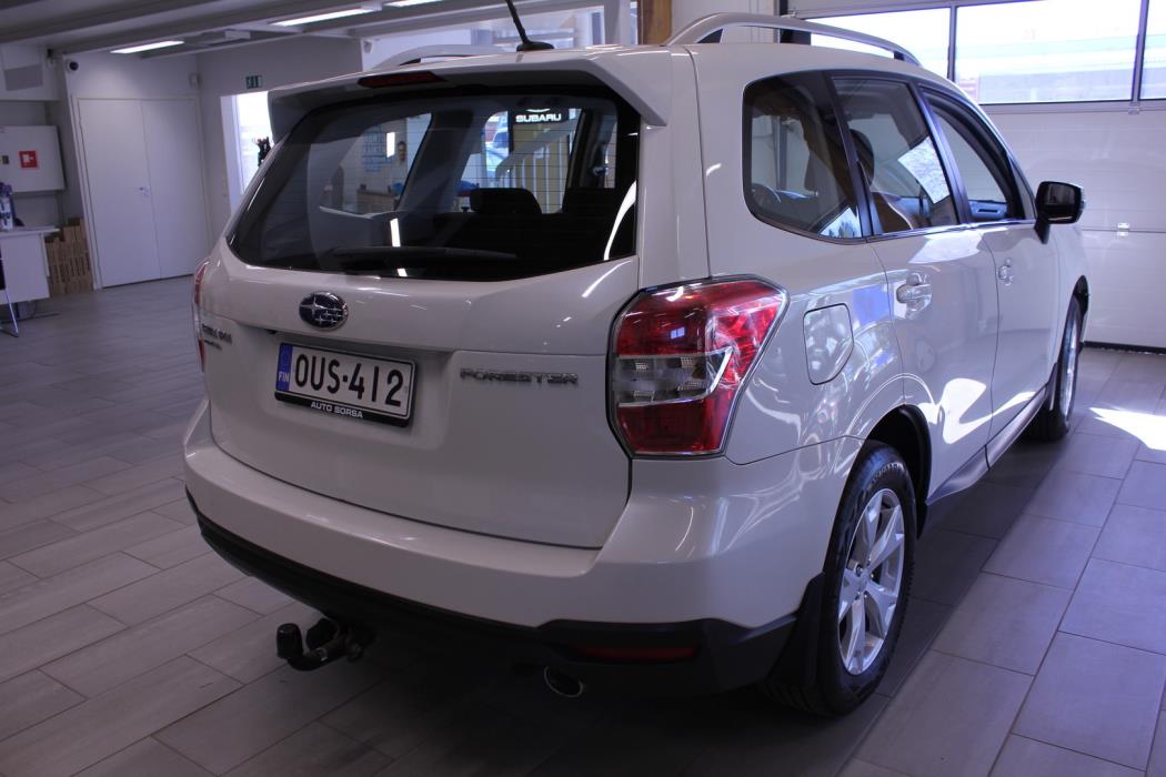 SUBARU Forester 2015