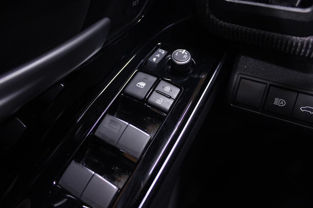 SUBARU Solterra 2023