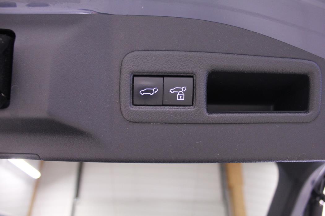 SUBARU Solterra 2023