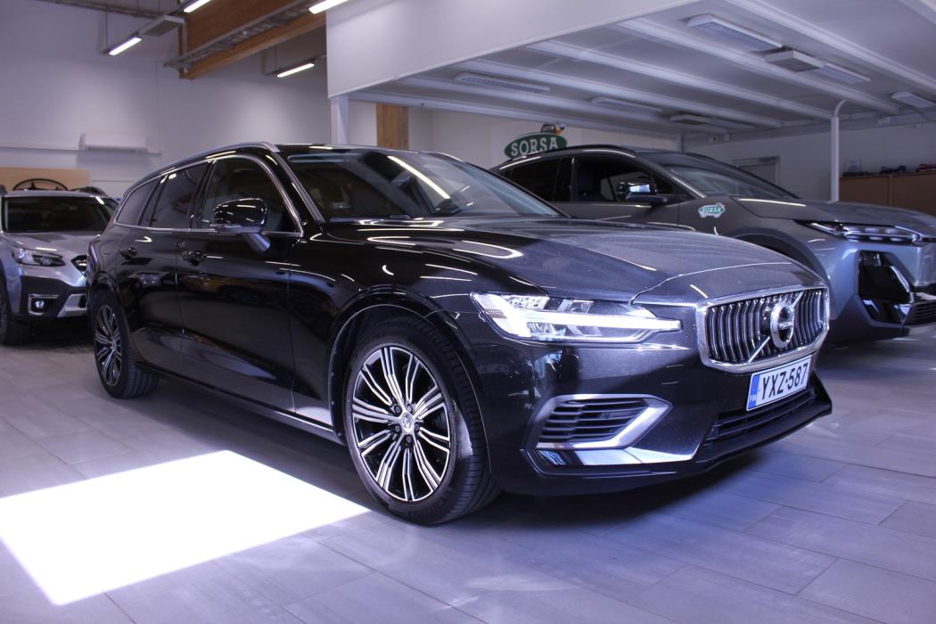 VOLVO V60 2022