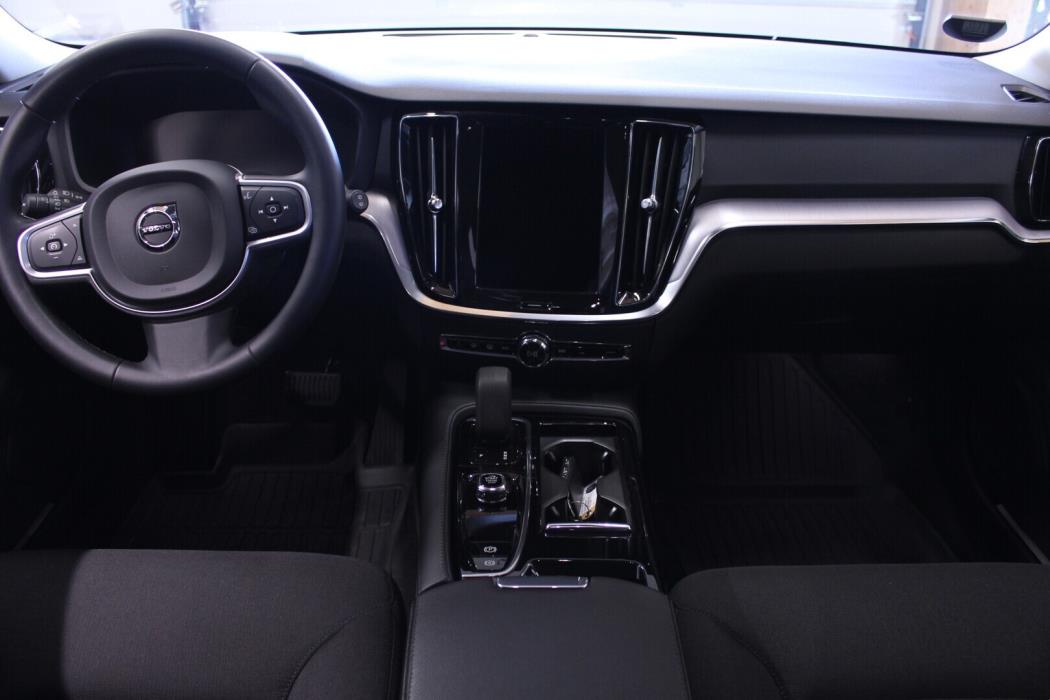 VOLVO V60 2022