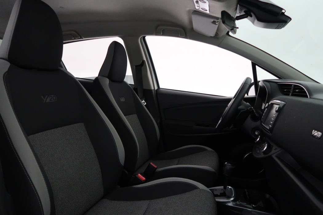 TOYOTA Yaris 2020