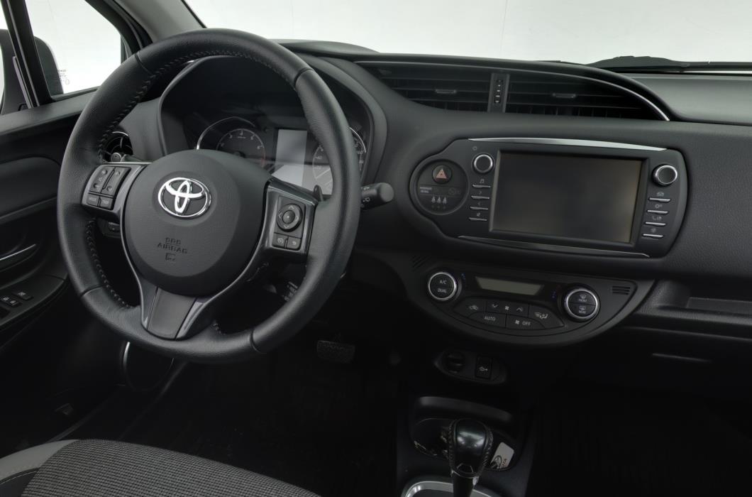 TOYOTA Yaris 2020