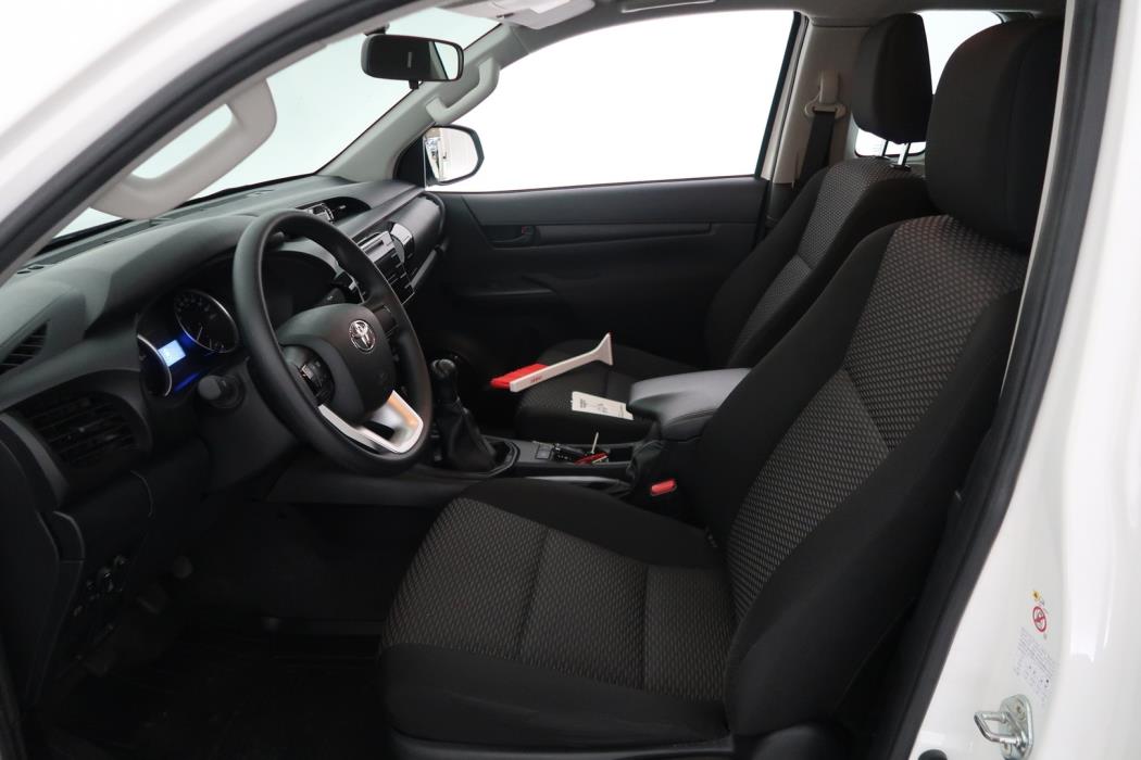TOYOTA Hilux 2020