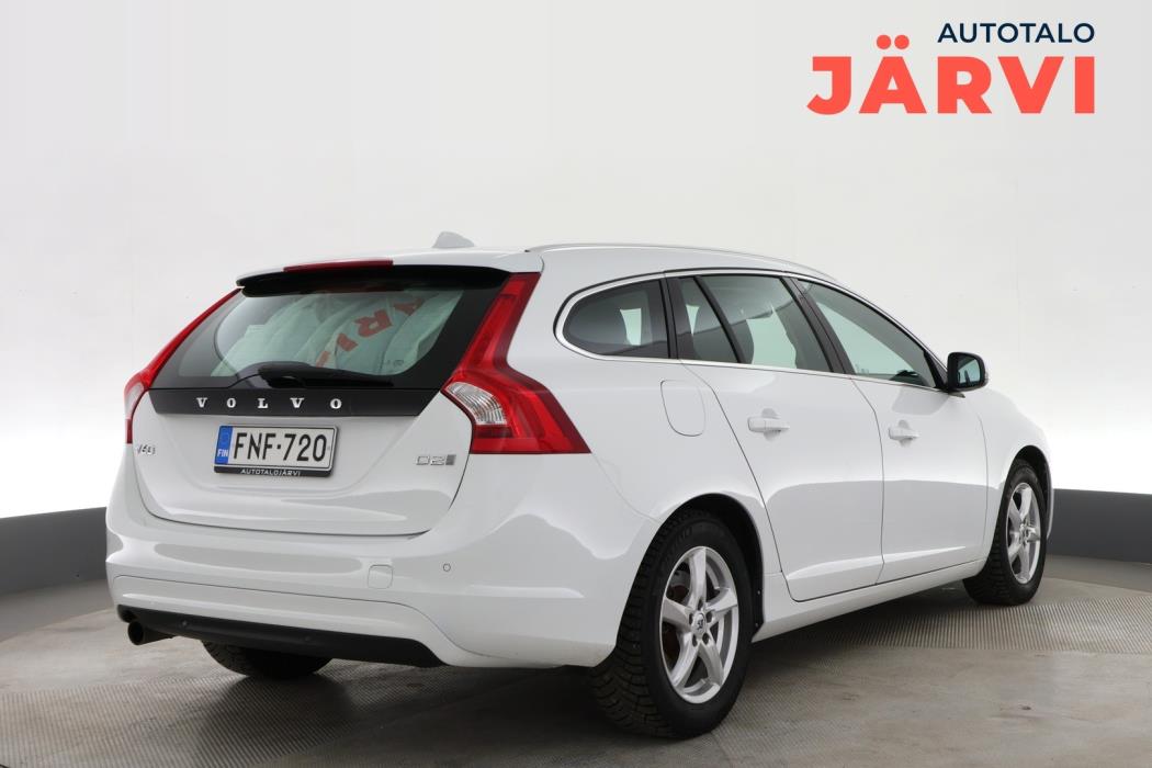 VOLVO V60 2018