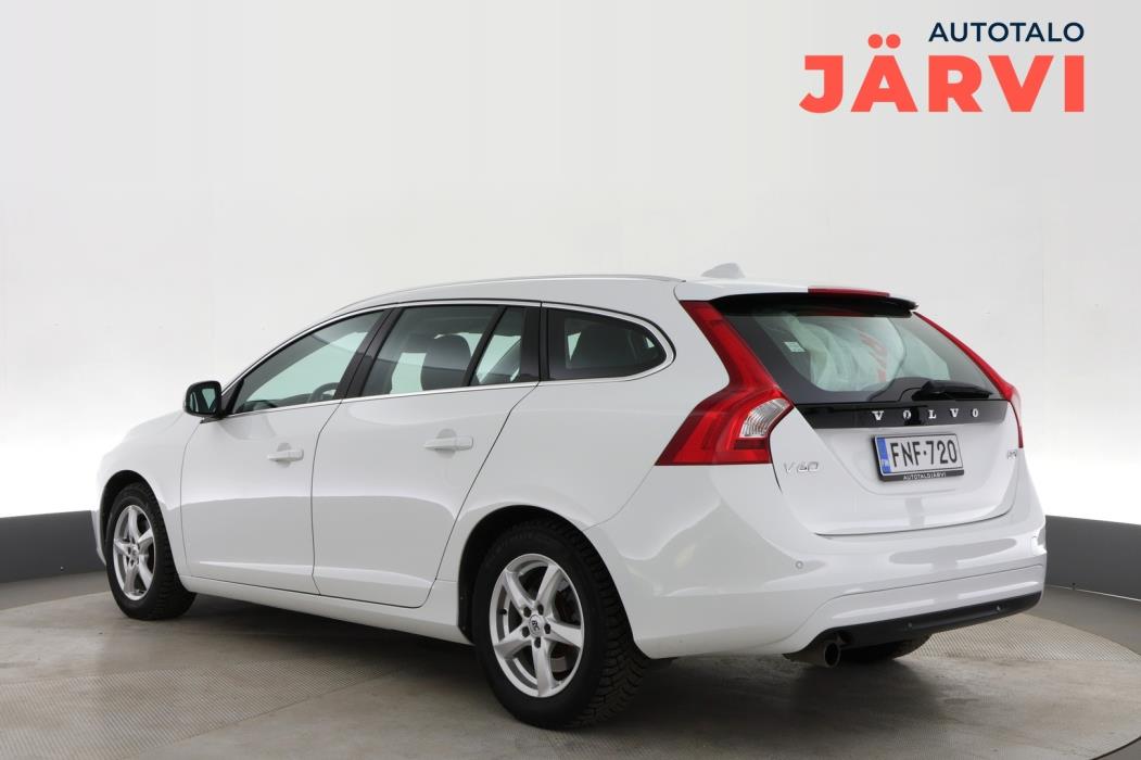 VOLVO V60 2018