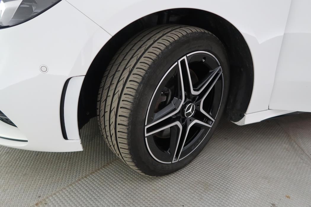 MERCEDES-BENZ B 2020