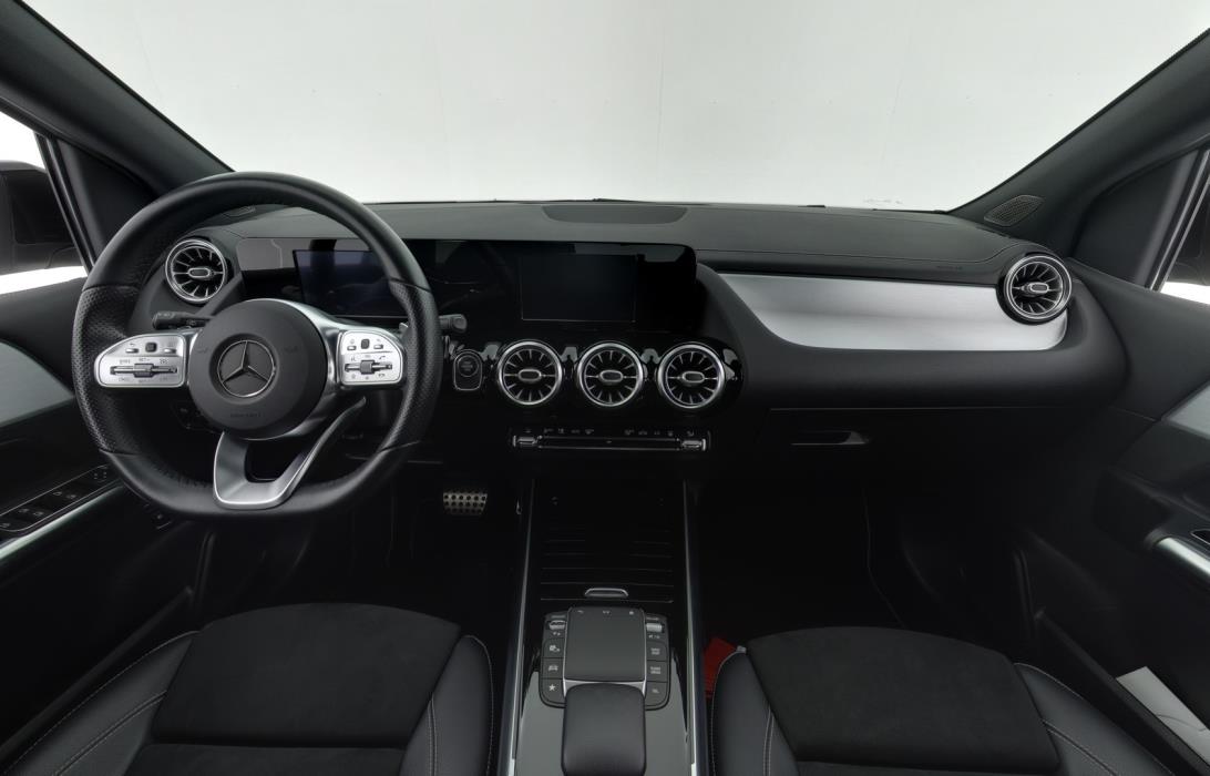 MERCEDES-BENZ B 2020