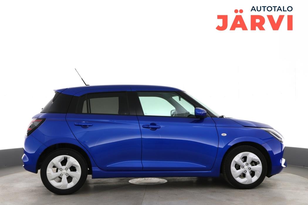 SUZUKI Swift 2025