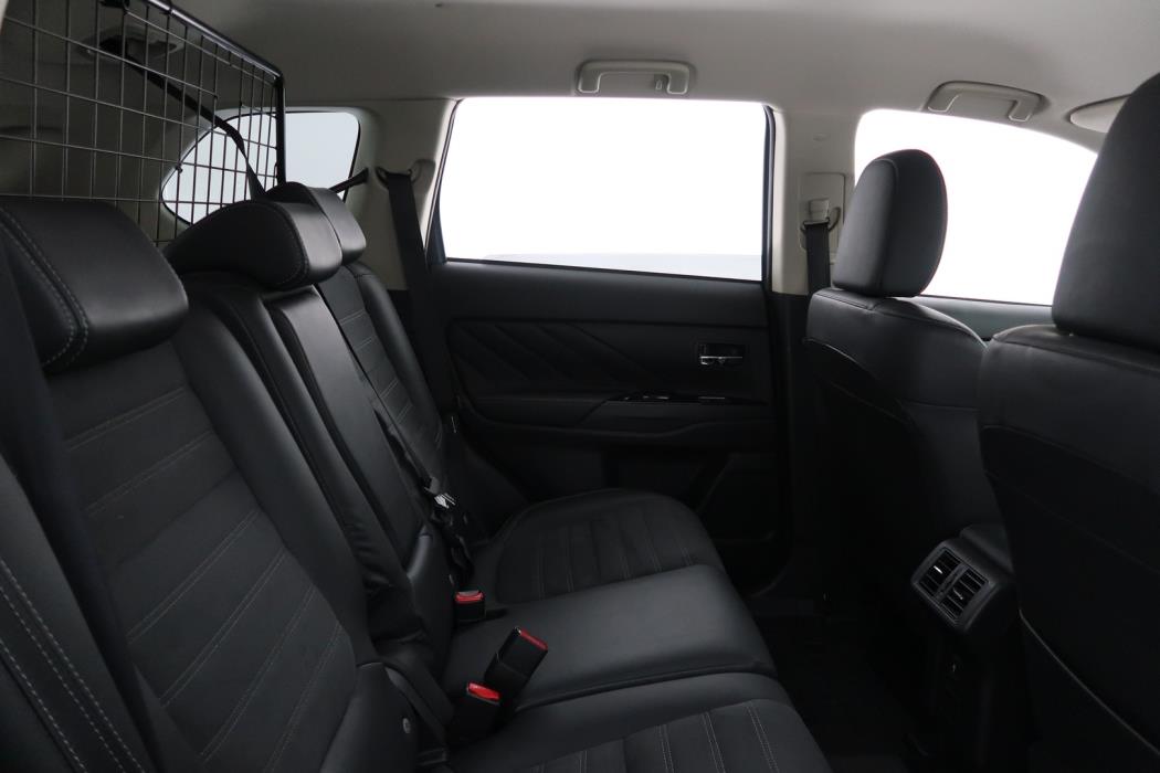 MITSUBISHI Outlander 2019