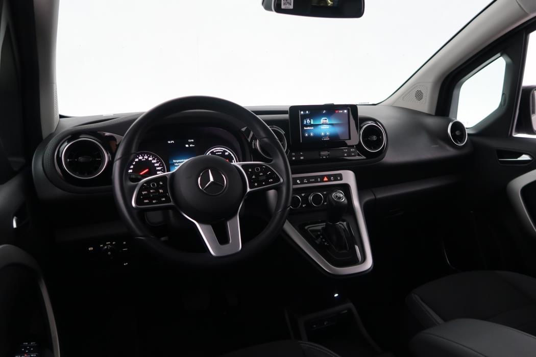 MERCEDES-BENZ EQT 2023